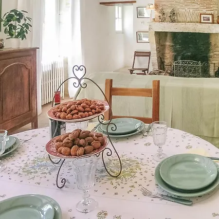 Stunning In St Antoine De Breuilh * Saint-Antoine-de-Breuilh