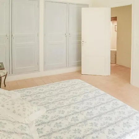 Stunning In St Antoine De Breuilh