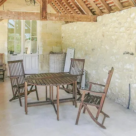2 Bedroom Amazing In St Antoine De Breuilh * Saint-Antoine-de-Breuilh